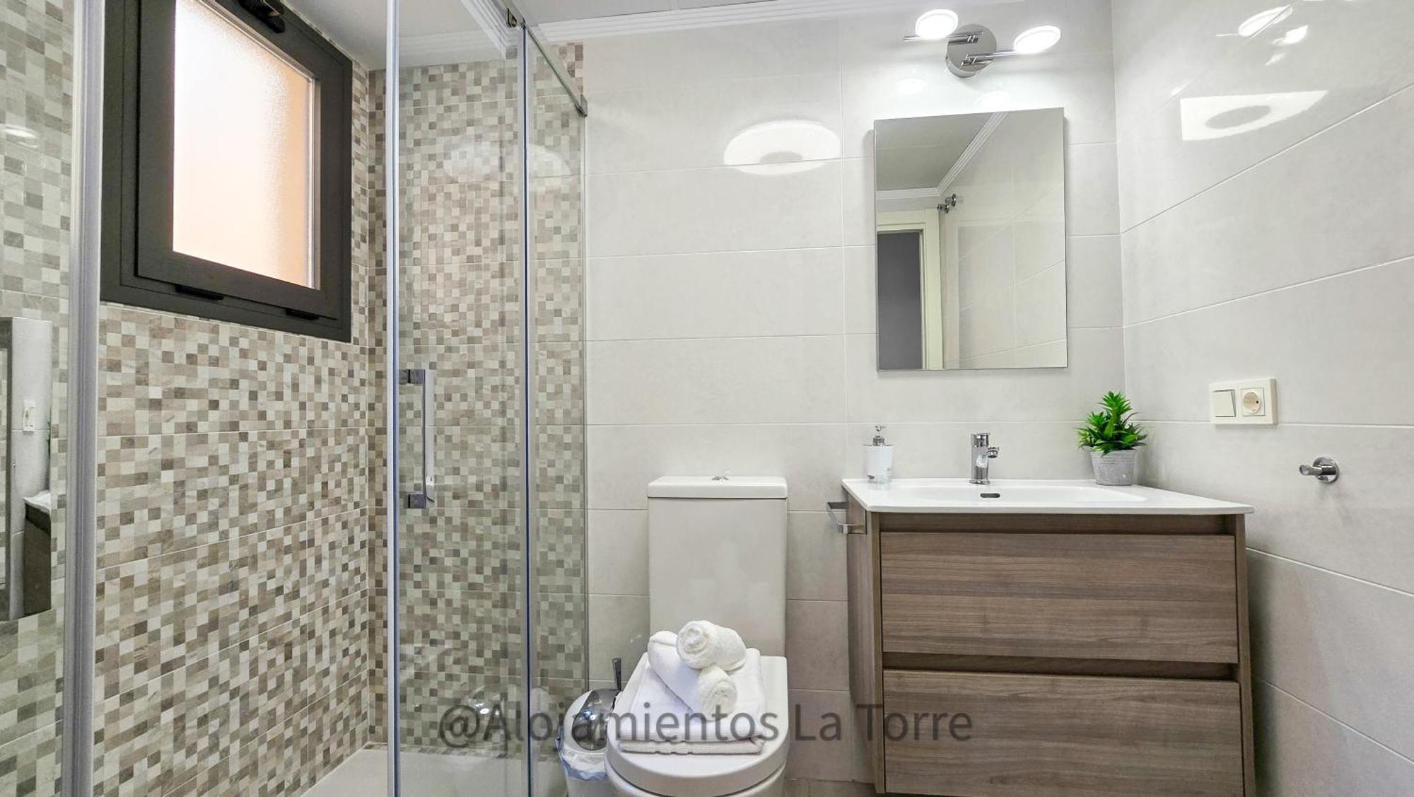 Sup T12 People - Alojamientos La Torre Torre Del Mar Exterior photo