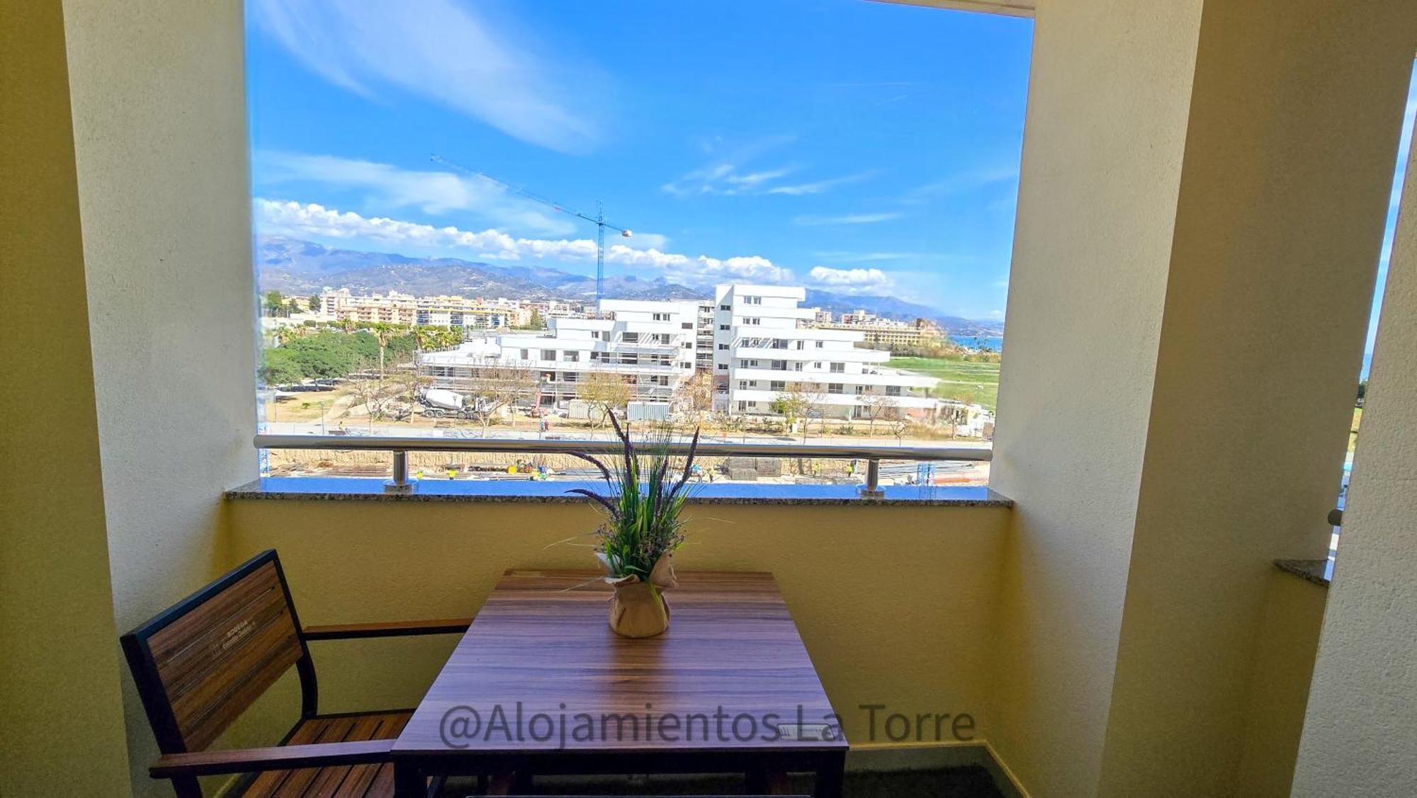 Sup T12 People - Alojamientos La Torre Torre Del Mar Exterior photo